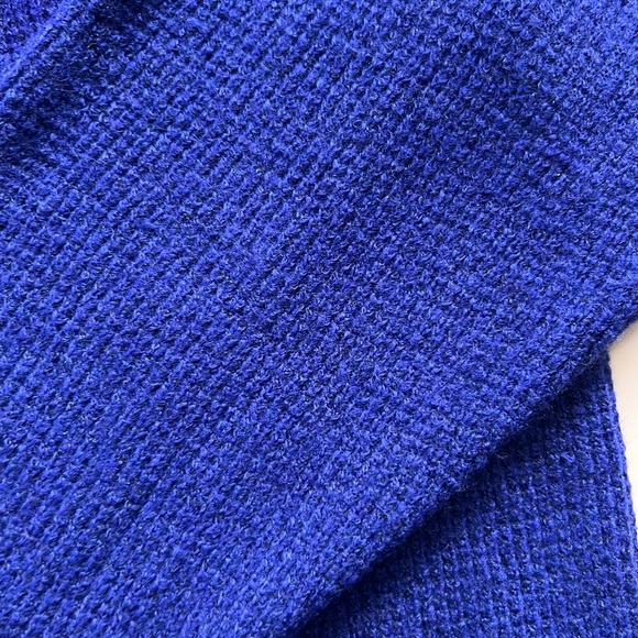 Gap Sweater - Picture 3 of 5